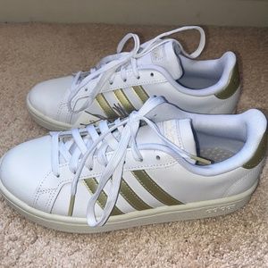 ADIDAS Women Athletic White Gold Cloudfoam Comfort Shoes